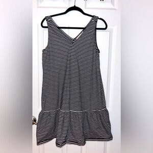LOFT Women’s Black and White Striped Casual Dress